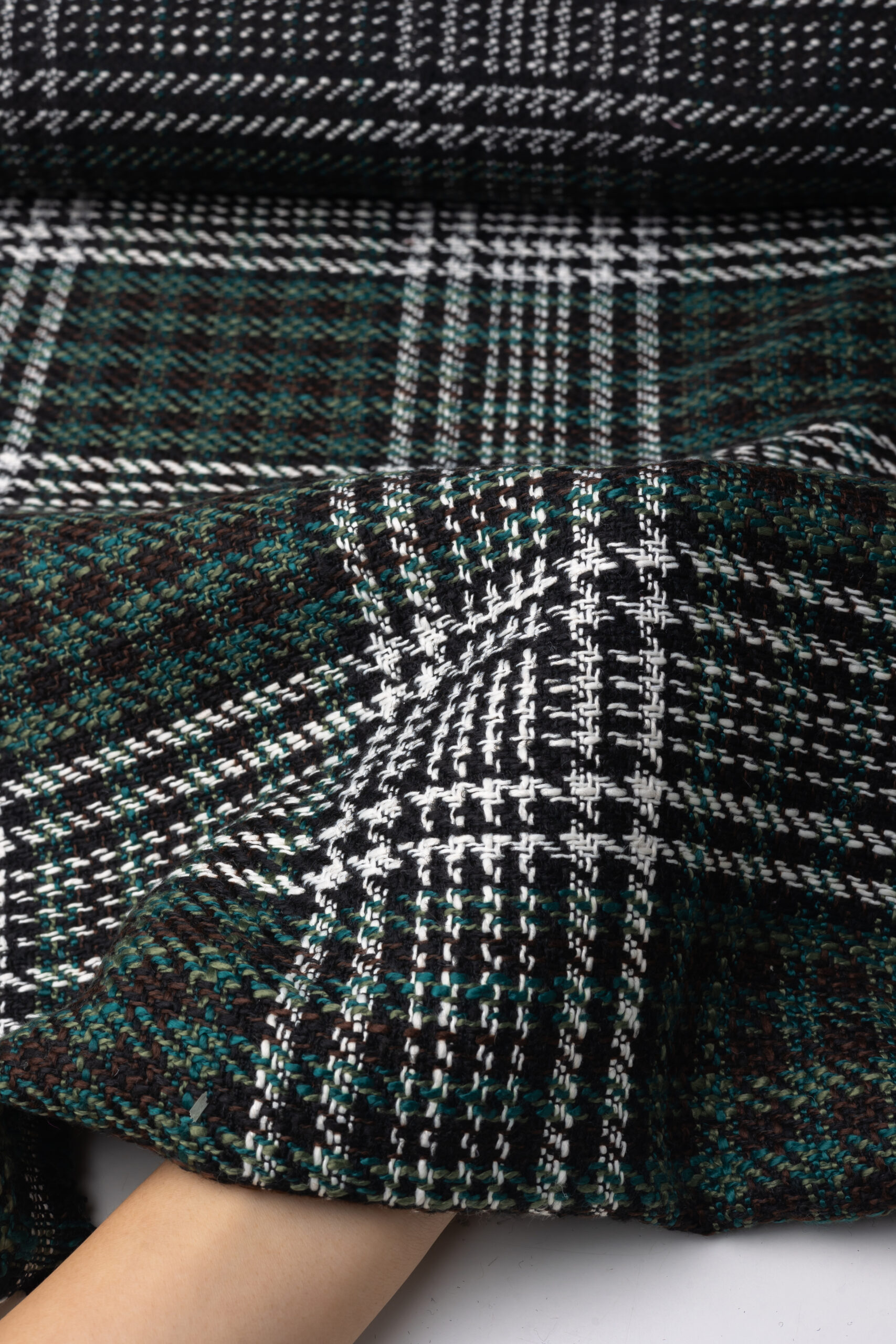 Professional worsted woolen tweed fabric manufactured by Fursone
