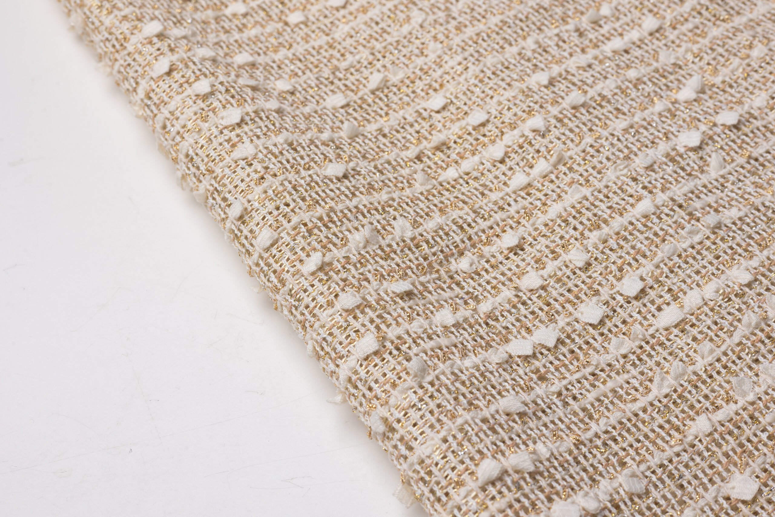 Professional worsted woolen tweed fabric manufactured by Fursone