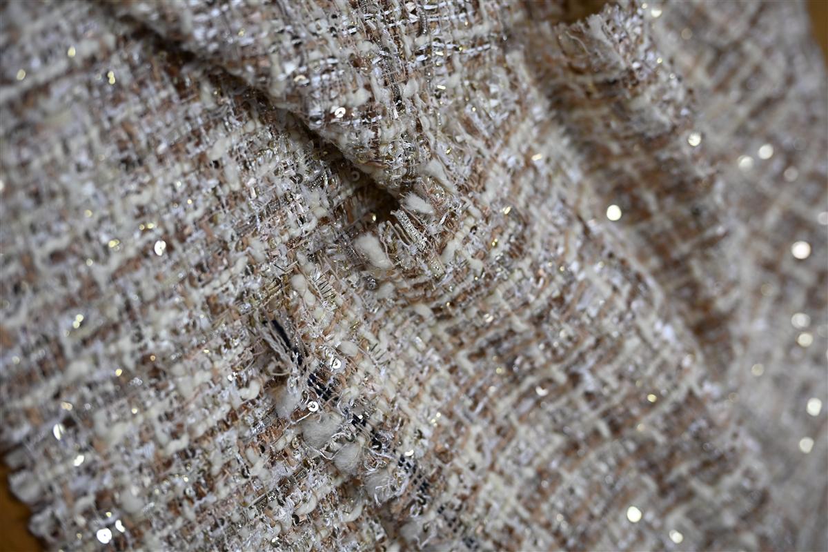 Bouclé tweed jacket fabric application from Wenzhou textile manufacturer Fursone