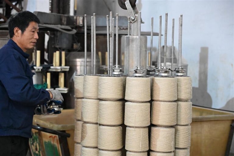 Tweed fabric manufacturing process in Fursone factory, Wenzhou China 069