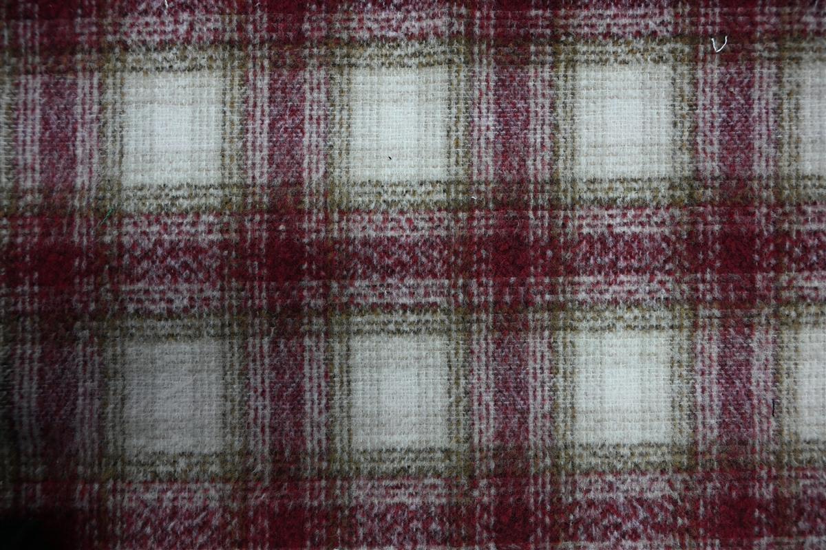 Consistent reorder quality for in-stock fabrics from Wenzhou China textile manufacturer Fursone